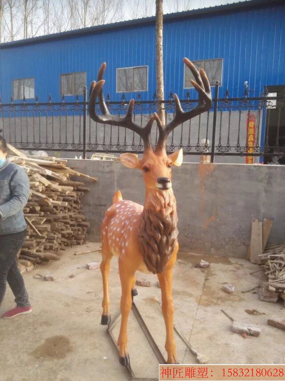 草坪梅花鹿，玻璃钢动物雕塑，仿真动物雕塑（4）