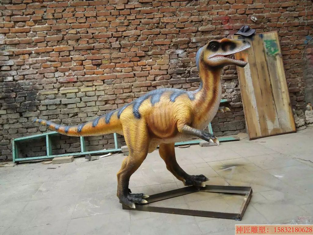小恐龙雕塑 卡通雕塑 动物卡通雕塑 游乐场摆件